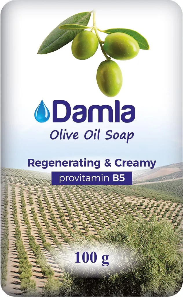 Mydło Damla Olive Oil Soap, regenerujące i kremowe z prowitaminą B5. Waga 100 g. Opakowanie z grafiką oliwek i pola oliwnego.