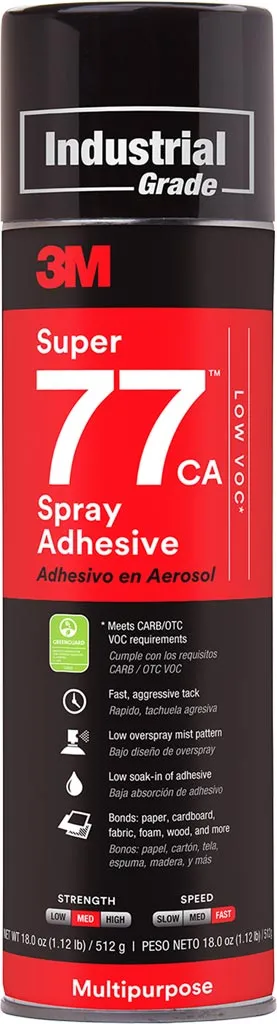 Puszka kleju w aerozolu marki 3M, model Super 77, o pojemności 467g. Opakowanie w kolorach czarno-czerwonym z logo producenta i nazwą produktu na górze. Przeznaczony do zastosowań przemysłowych, wielofunkcyjny.