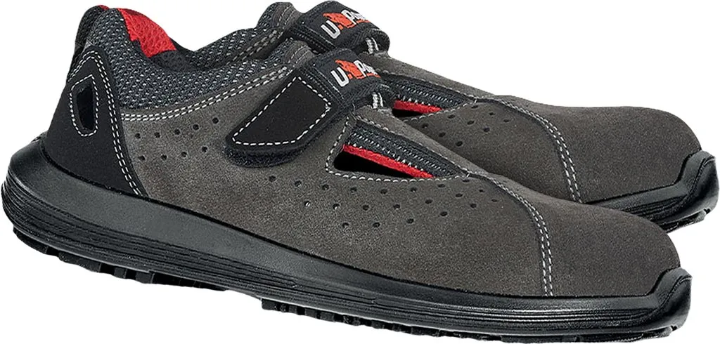 Buty bezpieczne LIGHT ONE to obuwie niskie, z szarym materiałem zewnętrznym, przewiewnymi otworami i czerwonymi akcentami. Posiadają płaską podeszwę oraz system sznurowania.