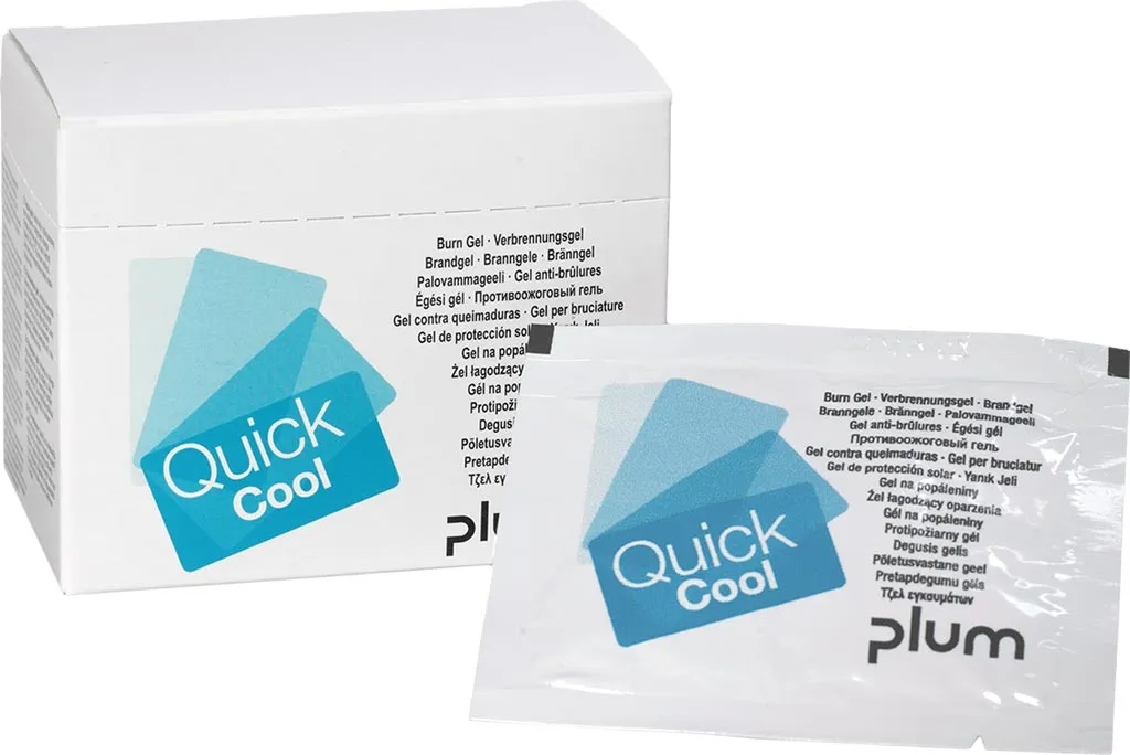 Żel na oparzenia QuickCool zapakowany w białe, pojedyncze saszetki i kartonowe pudełko z logo produktu.