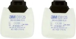 Filtr przeciwpyłowy marki 3M, model Secure Click D3125 P2. Jest to filtr klasy EN149:2001 P2 R, z atestami CE i oznaczeniami spełniającymi normy AS/NZS 1716 P2. Filtry są koloru białego z czarnym złączem.