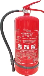 Czerwona gaśnica proszkowa 6 kg, z rurką i manometrem, przystosowana do gaszenia pożarów klasy A, B, C. Na etykiecie znajdują się instrukcje obsługi i dane techniczne.