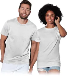 T-shirt ST2000 w kolorze białym, o klasycznym kroju, z krótkimi rękawami, dostępny w modelach dla mężczyzn i kobiet.