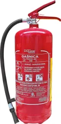 Czerwona gaśnica proszkowa o pojemności 6 kg, z wężem i manometrem, przeznaczona do gaszenia pożarów klas A, B, C. Na etykiecie widoczne są instrukcje użytkowania oraz symbole ostrzegawcze.