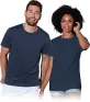 Granatowy t-shirt unisex ST2000 z krótkimi rękawami i okrągłym dekoltem.